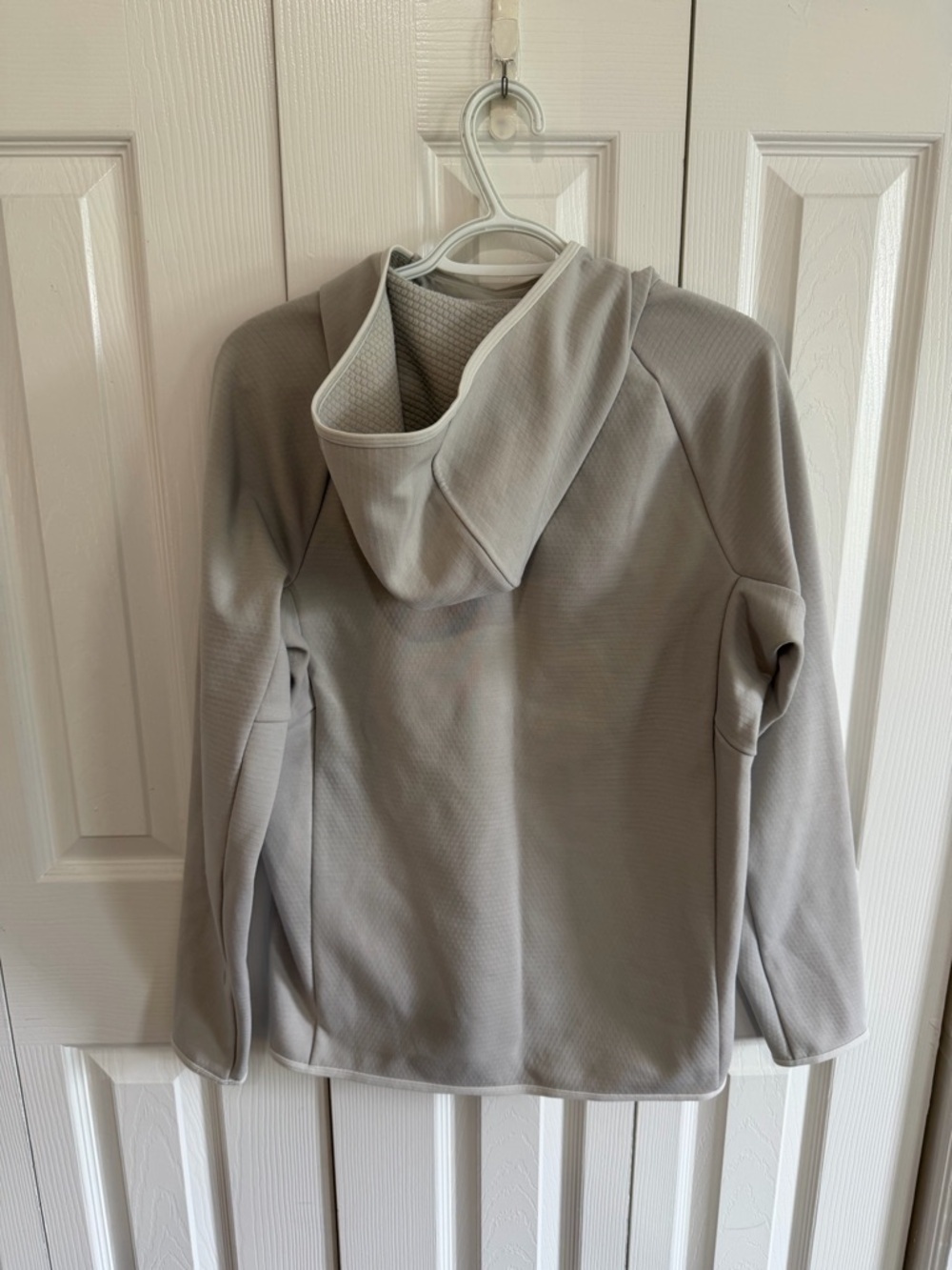 Lululemon GridLiner Fleece Hoodie Heathered Dove Grey Size Small - Picture 6 of 8